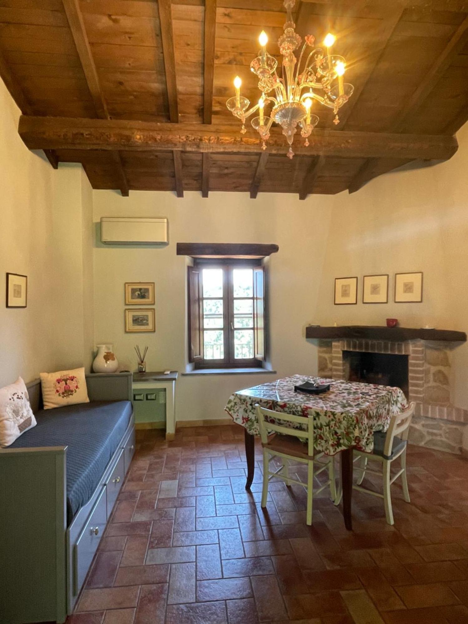 Le Case Gialle Gualdo Cattaneo Exterior photo